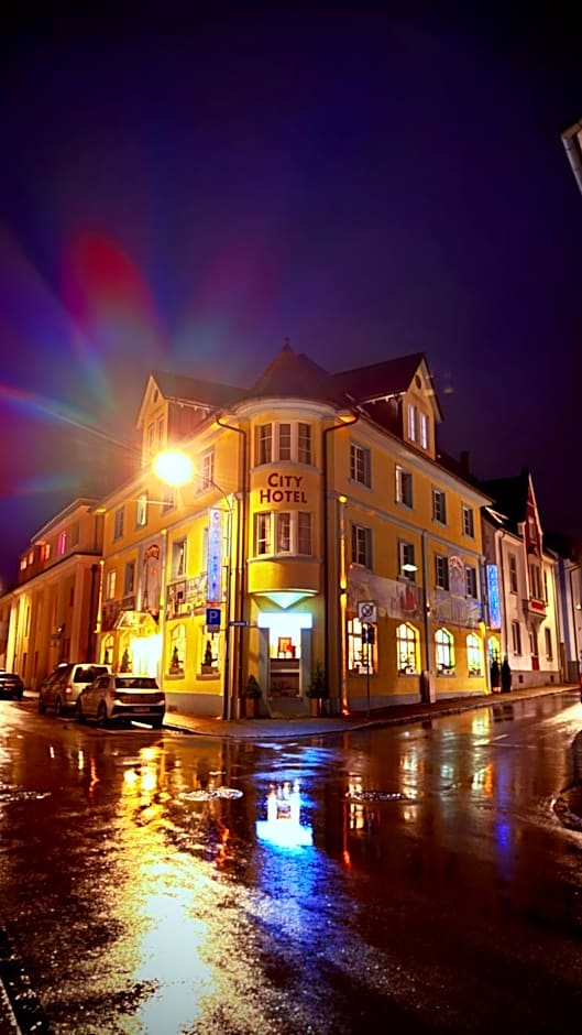 City Hotel
