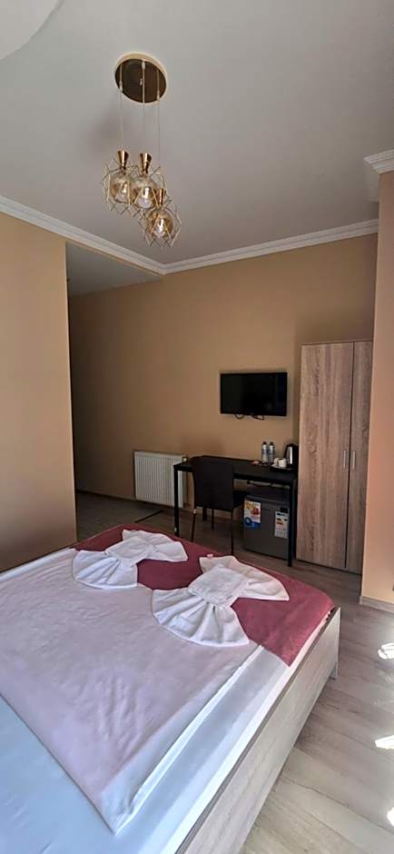 MAHALI HOTEL