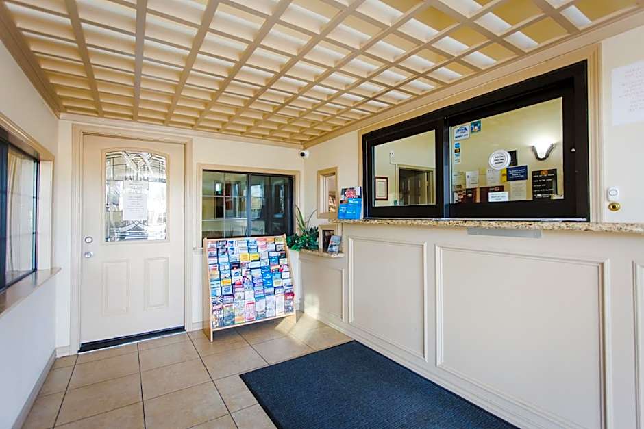 Palace Inn and Suites Baytown