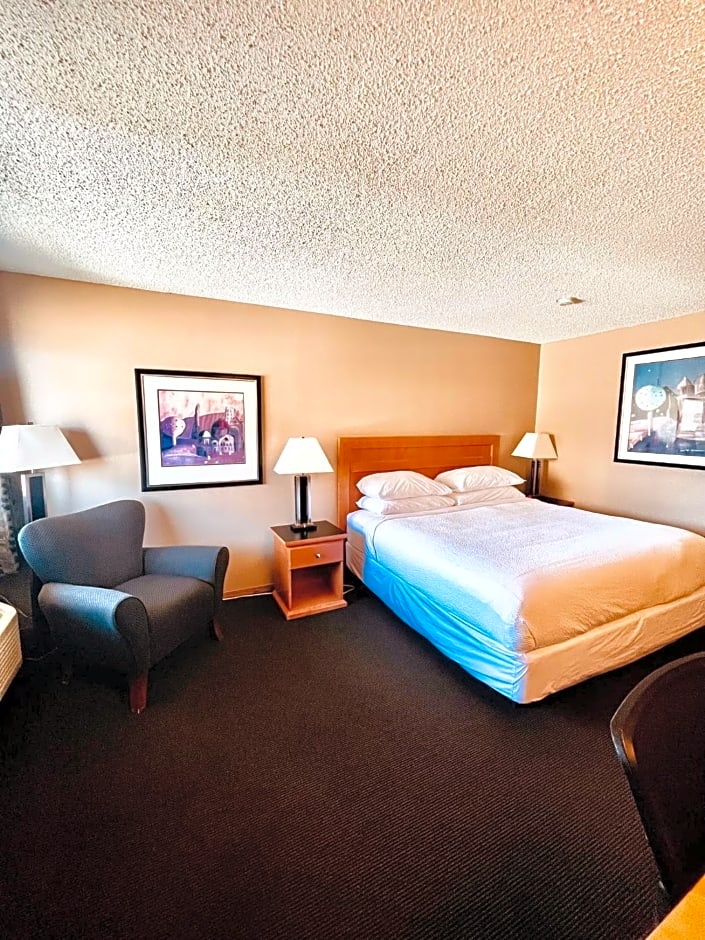 Royal Hotel Lloydminster