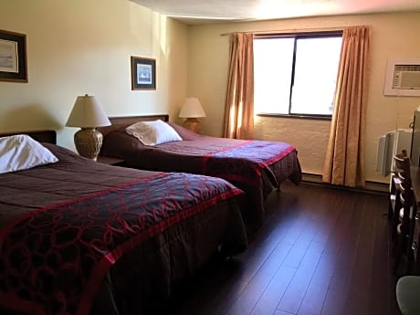 Queen Room with Two Queen Beds