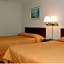 Econo Lodge Inn & Suites Forest
