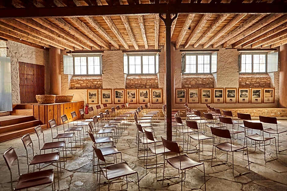 Bratsera Boutique Hotel