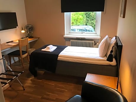 Small Single Room