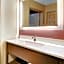 La Quinta Inn & Suites by Wyndham Las Vegas Nellis