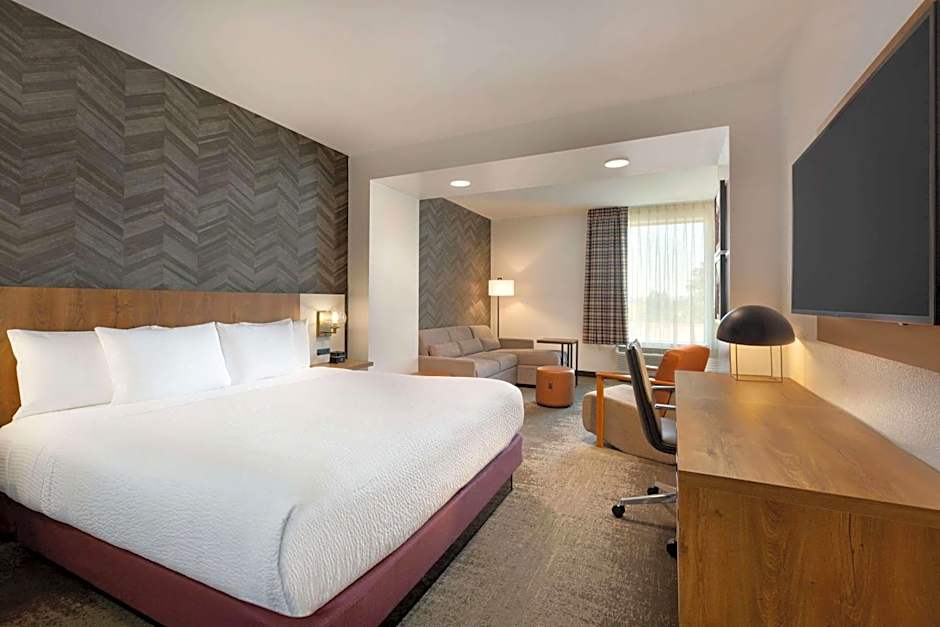 La Quinta Inn & Suites by Wyndham Santa Rosa Sonoma
