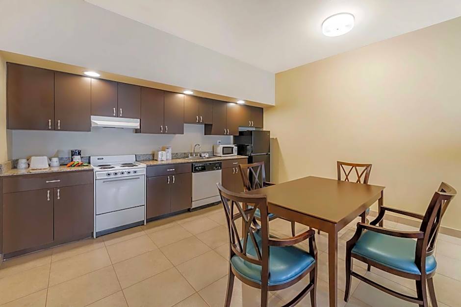 Best Western Naples Plaza Hotel