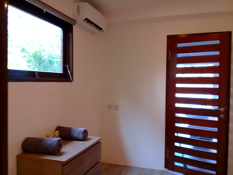 Castaway Surf Retreat