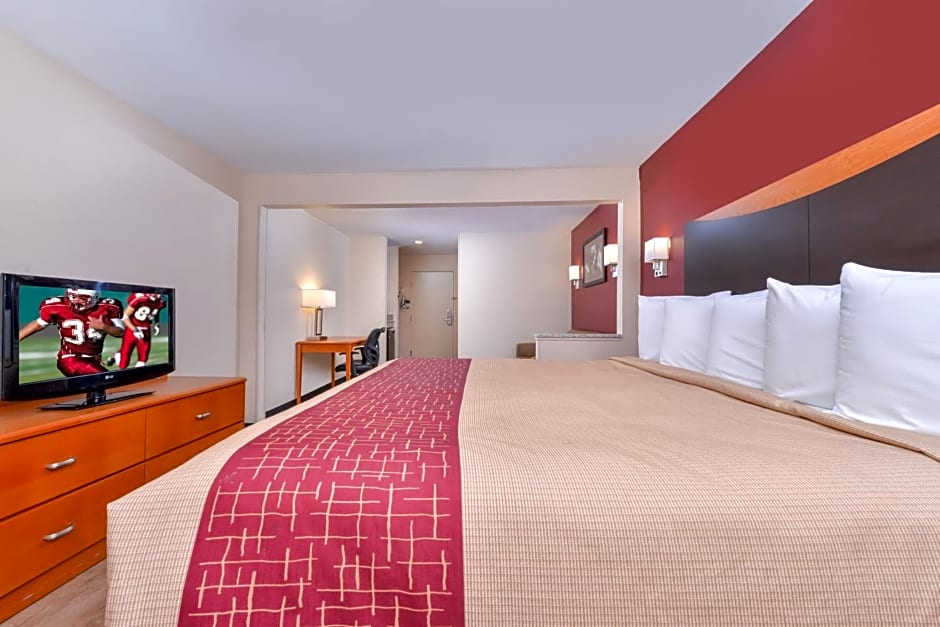 Red Roof Inn & Suites Danville, IL