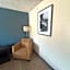 Express Inn & Suites