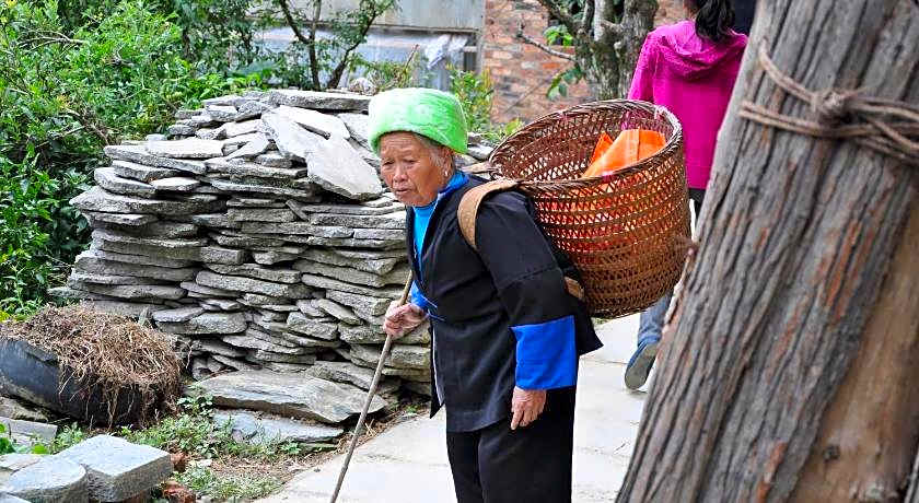 Longji Holiday Hotel