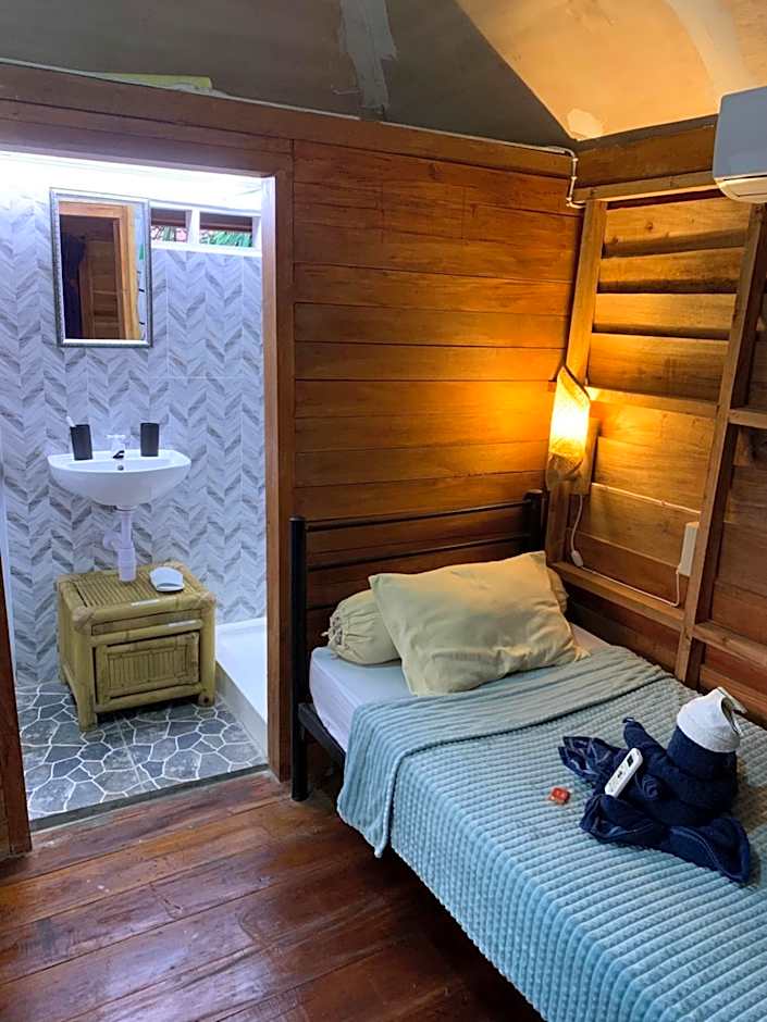 Gili Davidoff Bungalow