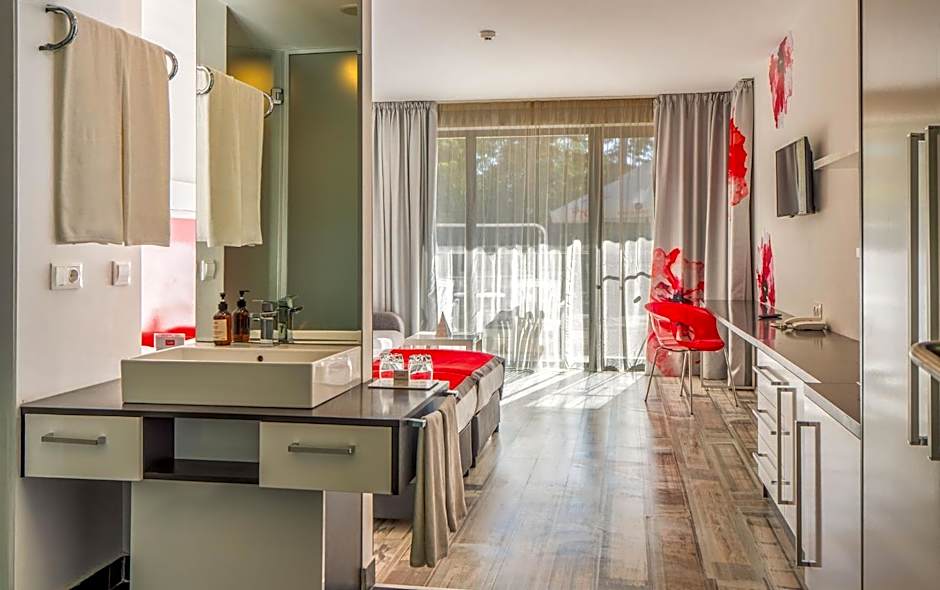 GRIFID Hotel Foresta - All Inclusive & Free GRIFID Beach - Adults Only