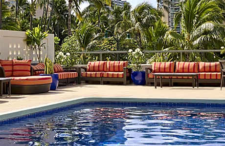 DoubleTree By Hilton Alana Hotel Waikiki