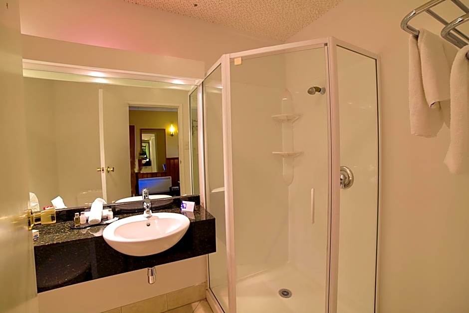 Brentwood Hotel