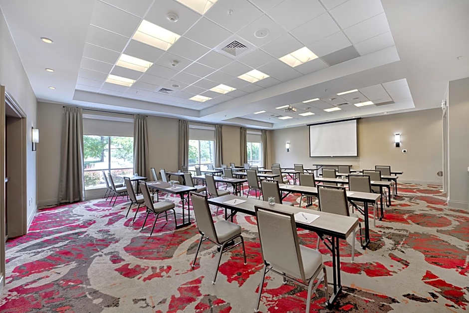DoubleTree By Hilton Raleigh Cary