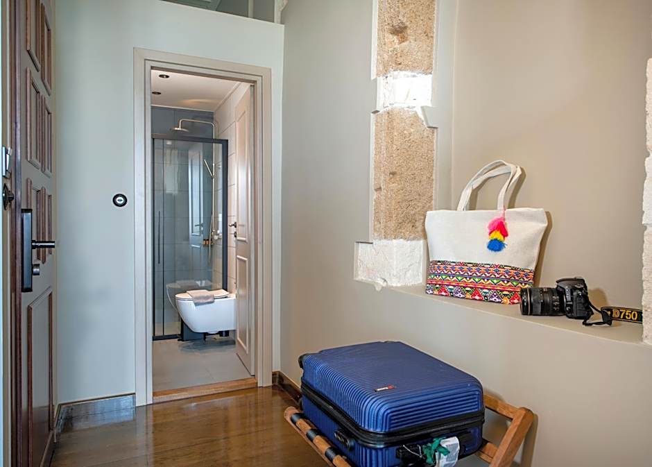 Mosaic Venetian Harbour Suites