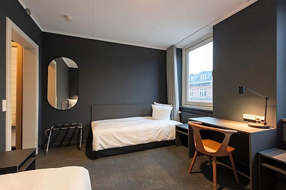 Hotel Maritime