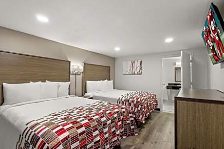 Deluxe Room with Two Queen Beds Disability Access Roll-In Shower Smoking