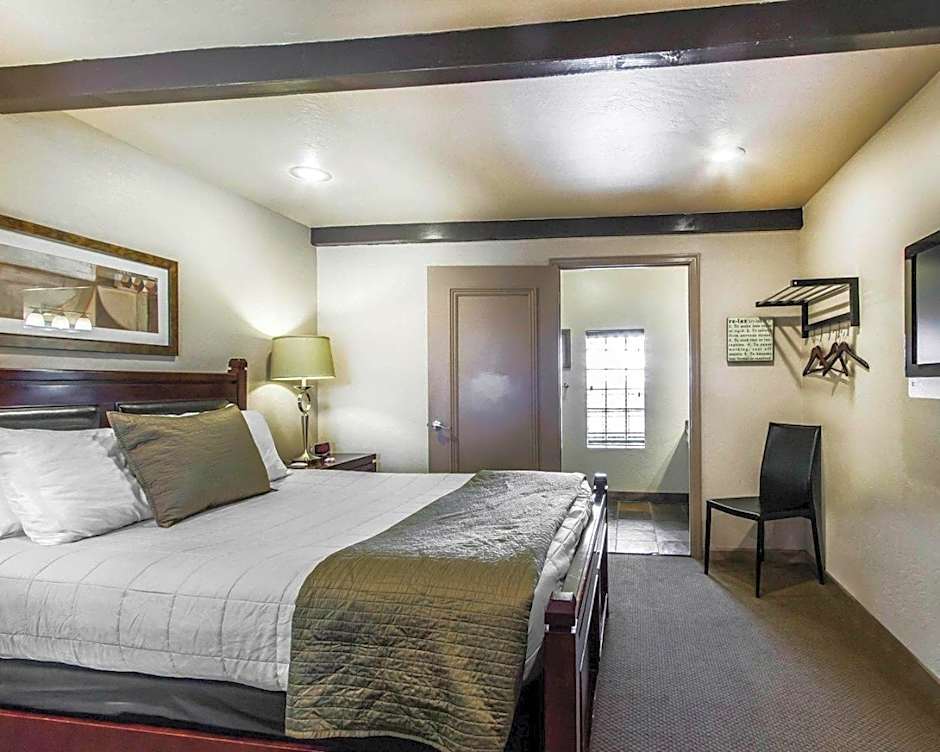 Rodeway Inn & Suites Williams Downtowner-Rte 66