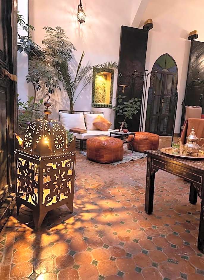 Riad ABBASSIA Marrakech Première - Authentic Medina Experience