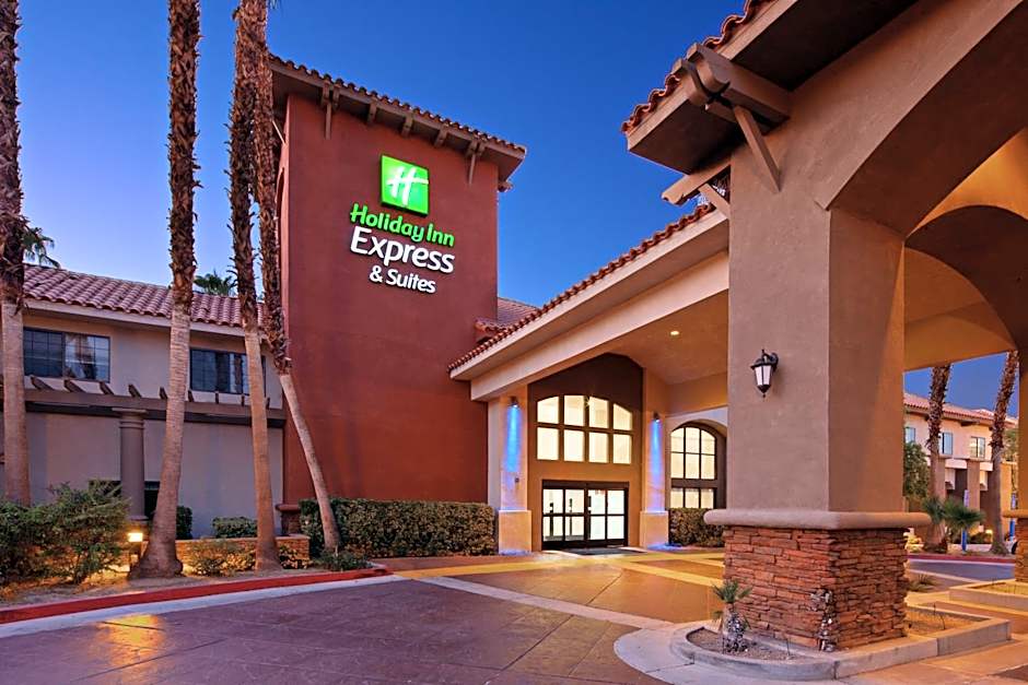 Holiday Inn Express & Suites Rancho Mirage By IHG