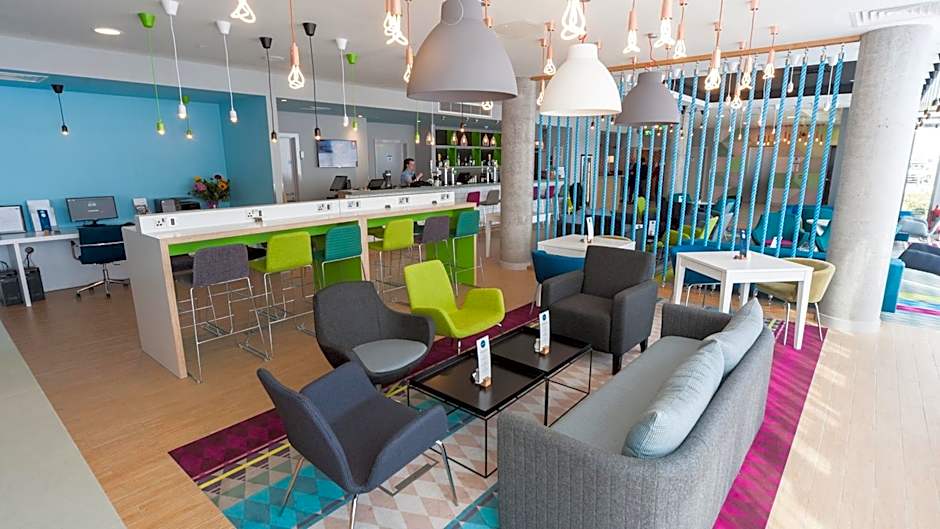 Holiday Inn Express Aberdeen Airport By IHG