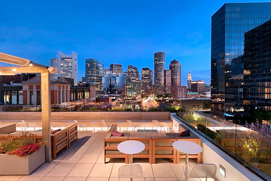 YOTEL Boston