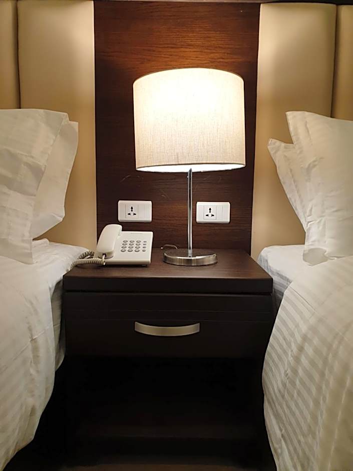 Petra Heart Hotel