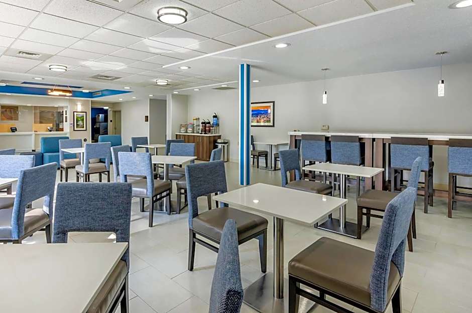 Comfort Inn & Suites Troutville - Roanoke North