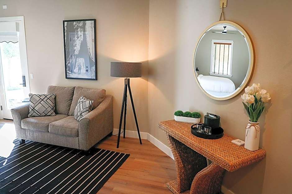 Gateway Hotel, Trademark Collection by Wyndham