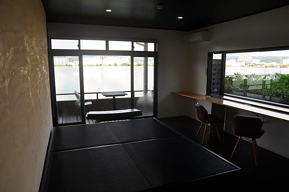 Riverside Hotel Karatsu Castle