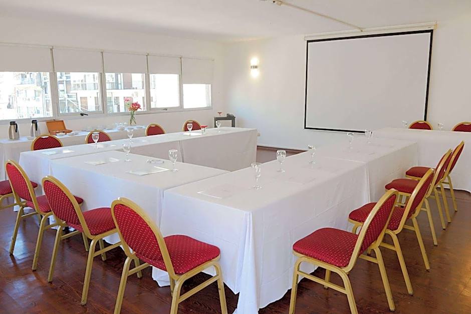 Dazzler by Wyndham Buenos Aires Maipu