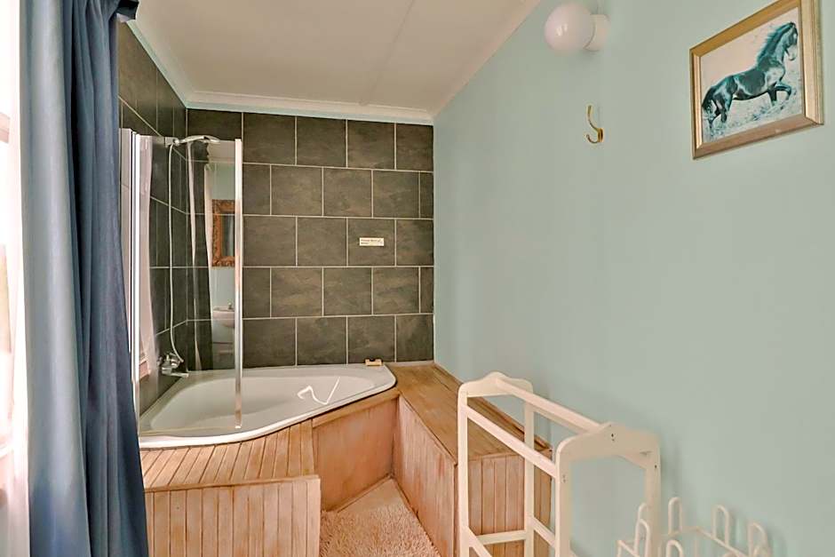 Fisherhaven Travellers Lodge