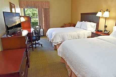Room with Two Queen Beds - Non-Smoking