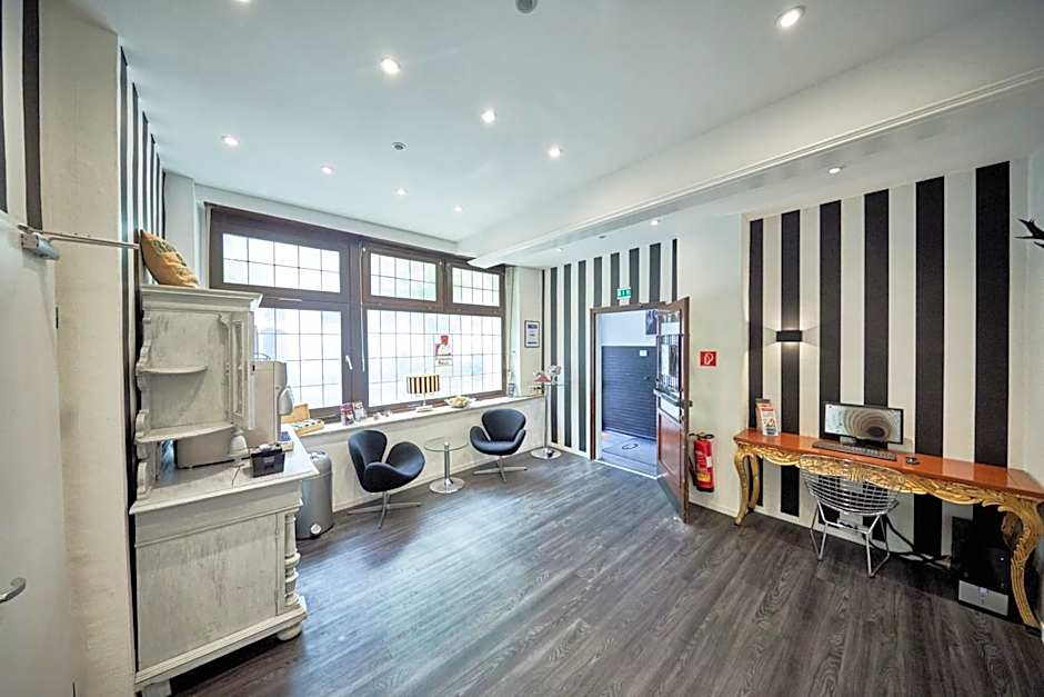 Hotel Alt Deutz City-Messe-Arena KONTAKTLOSER SELF CHECK-IN