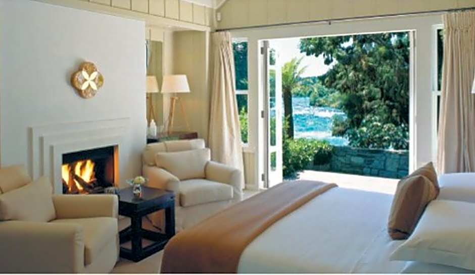 Huka Lodge, Beckons