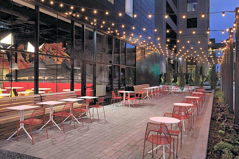 Radisson Red Minneapolis Downtown