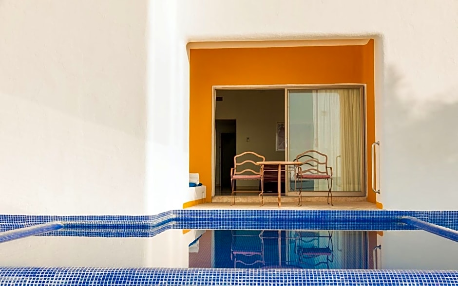 Camino Real Zaashila Huatulco