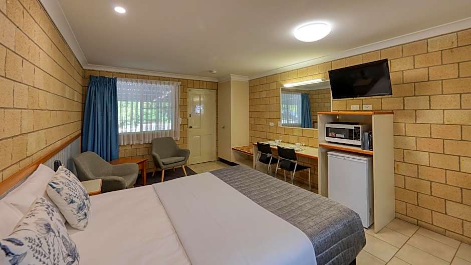 Jacaranda Country Motel