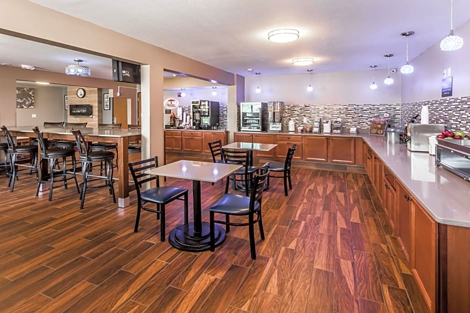 Super 8 by Wyndham Iowa City/Coralville