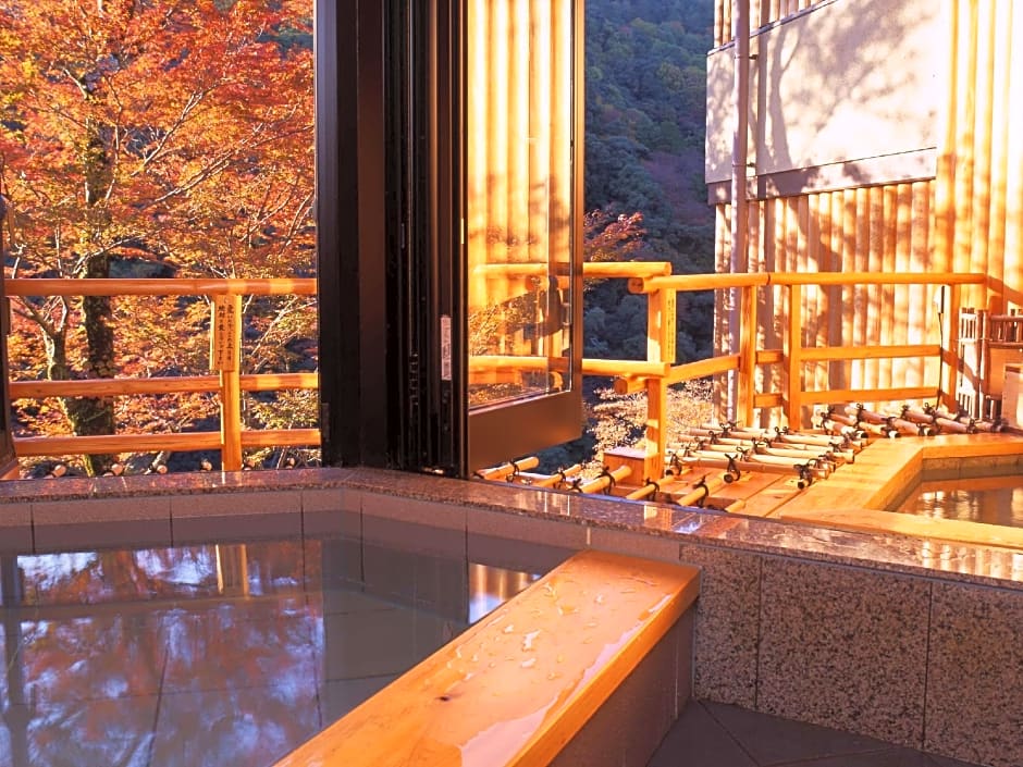 Momijiya Honkan Takao Sansou Ryokan