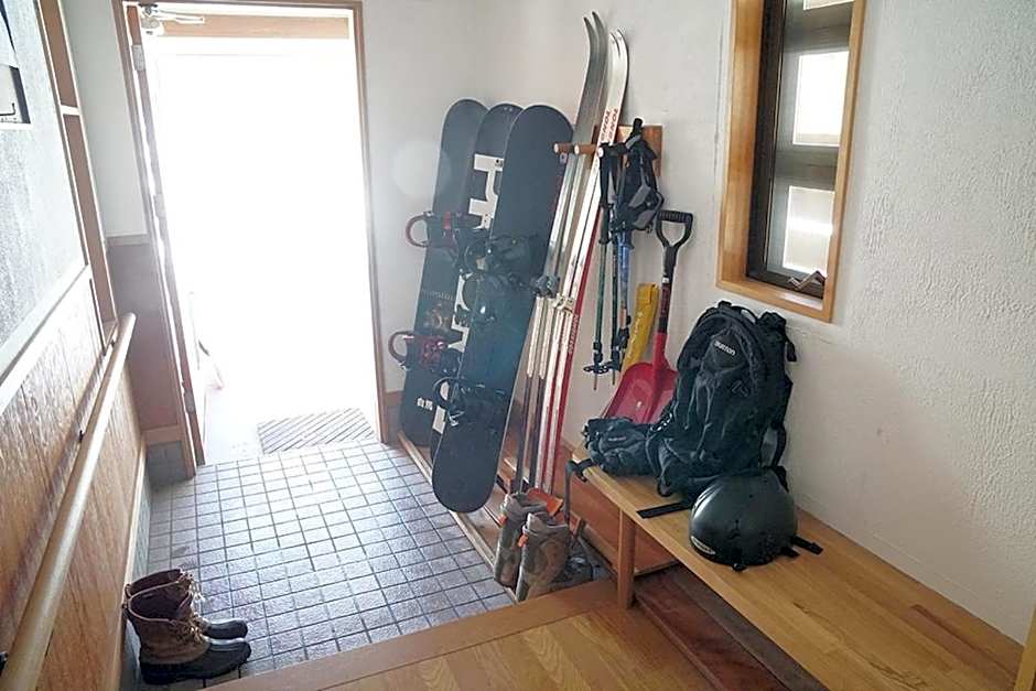 Shirokuma Lodge Hakuba