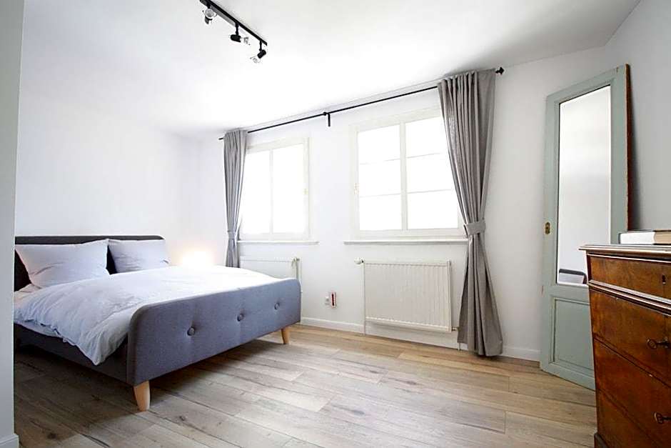 Boutique Charme Apartments 10