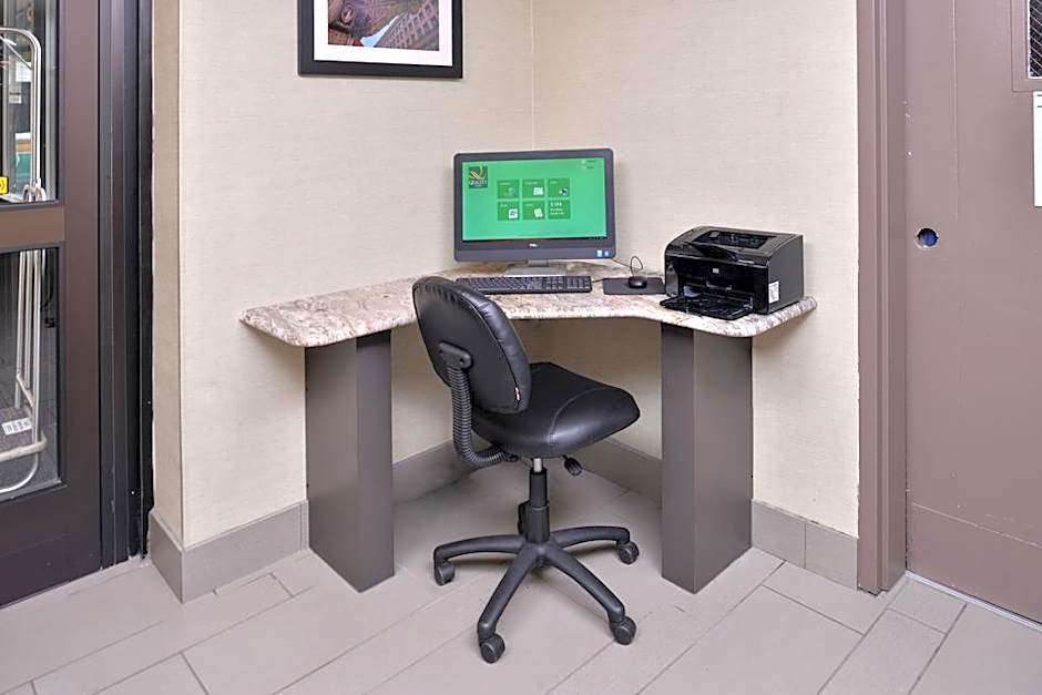 Quality Inn University Center
