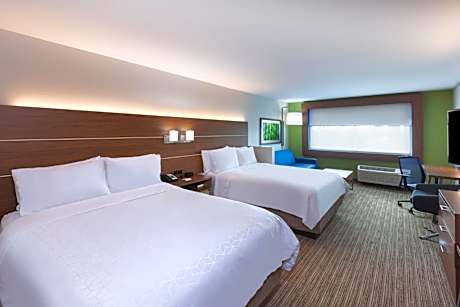 Queen Room with Two Queen Beds with Bath Tub - Disability Access/Non-Smoking