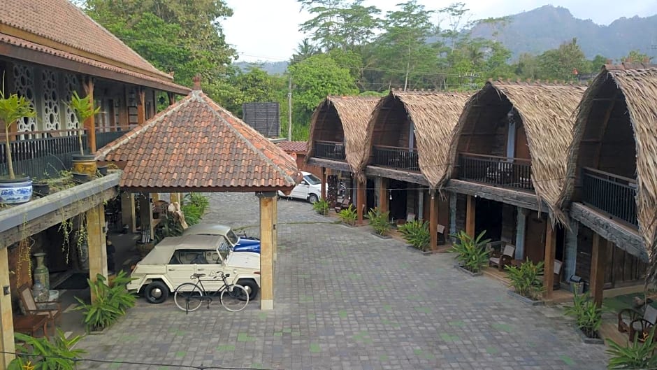 Khanaya Hotel Borobudur