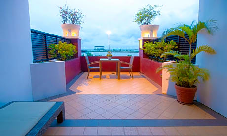 Terrace Room with Access to Executive Lounge