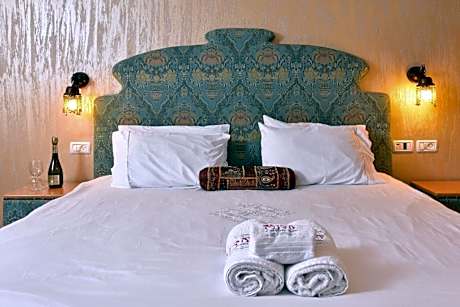 King Suite with Spa Bath