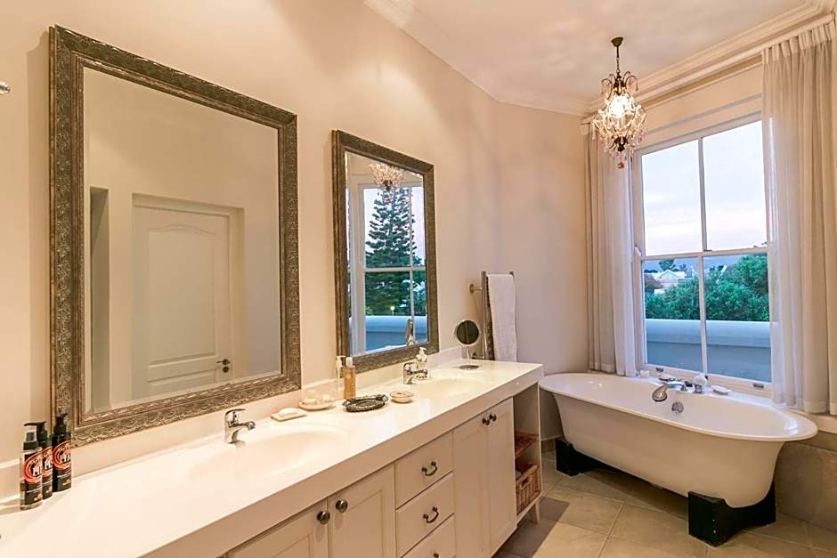 Isola Bella Guest House